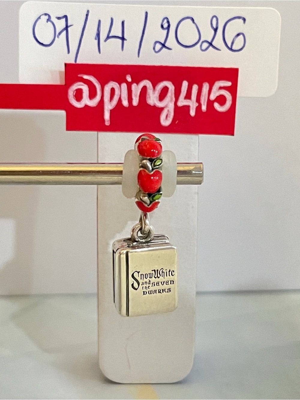 Pandora Disney Snow White Book dangle